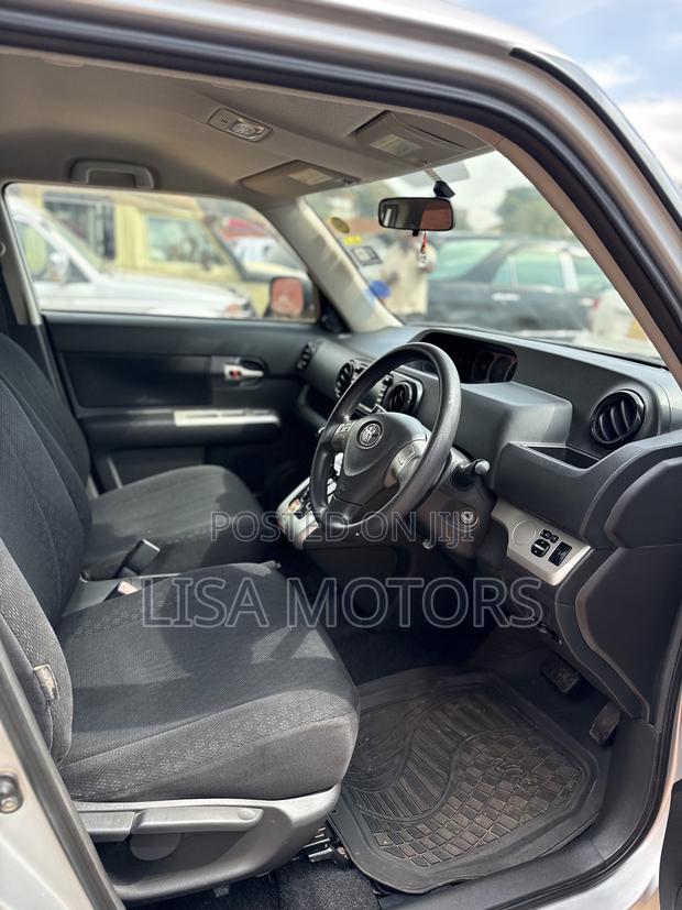 Toyota Corolla Rumion Hatchback 1.5 FWD 2008 Silver