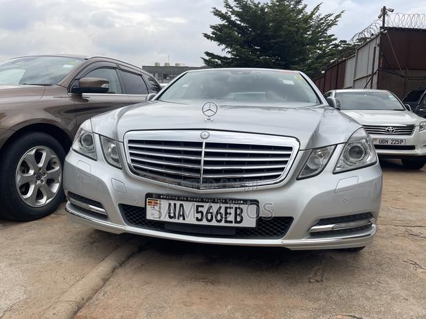 Mercedes-Benz E300 2011 Silver