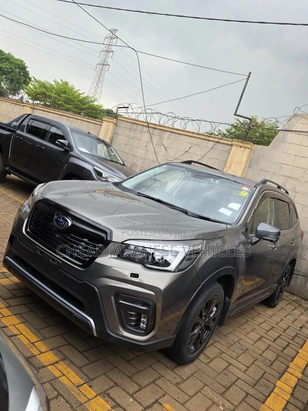 Subaru Forester 2021 Gray
