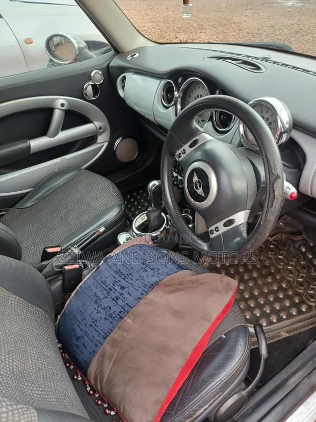 Mini Cooper 2001 Red