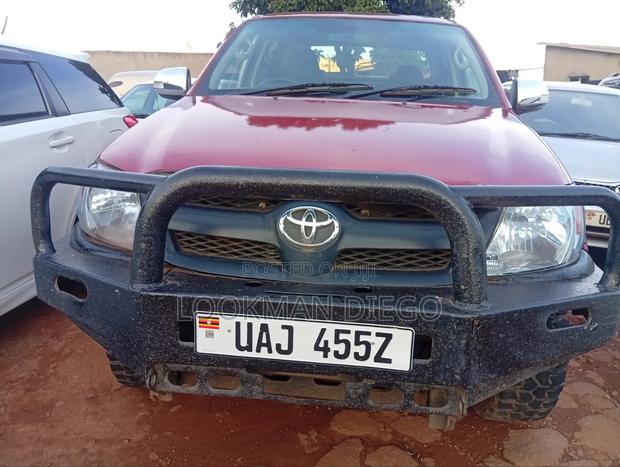 Toyota Hilux 2.5 D-4D 2007 Red