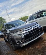 Mitsubishi Outlander SE FWD 2017 Beige for sale