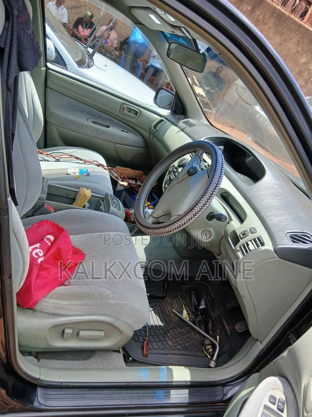 Toyota Vista 2002 Black
