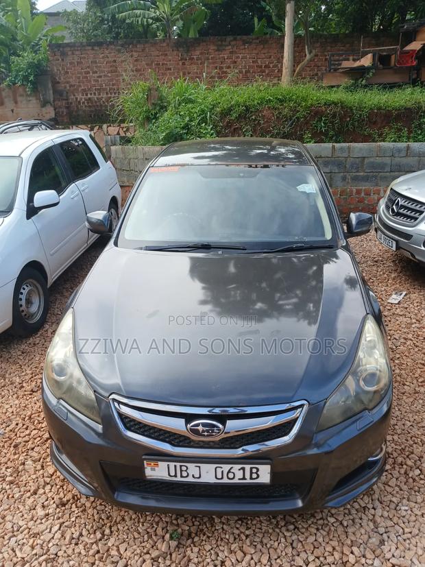 Subaru Legacy 2.0D Estate 2010 Gray
