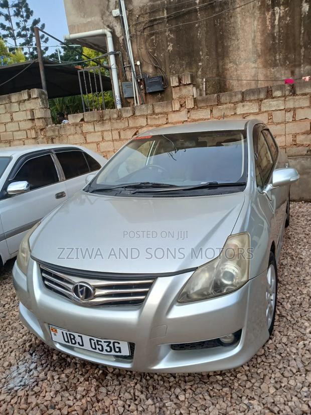 Toyota Blade 2005 Silver