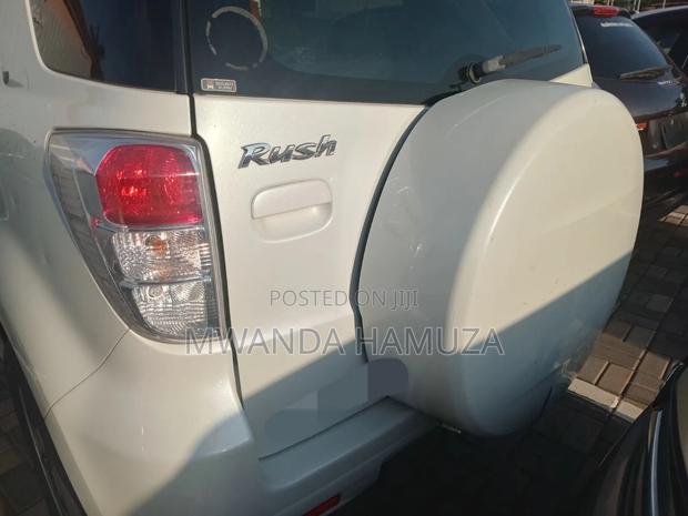 Toyota Rush 2012 White