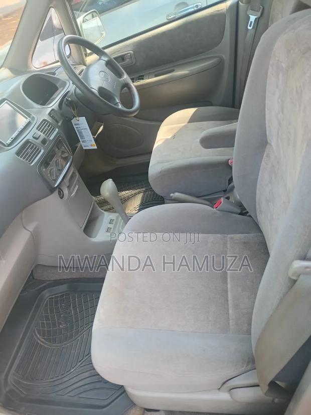 Toyota Corolla Spacio 1998 Silver