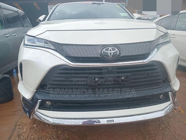 Toyota Harrier 2020 White