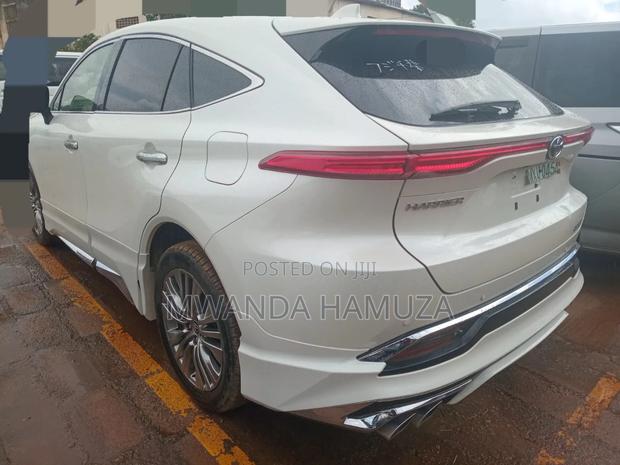 Toyota Harrier 2020 White