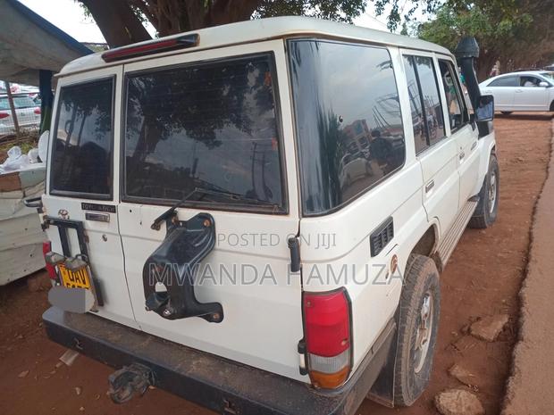 Toyota Land Cruiser 2014 White