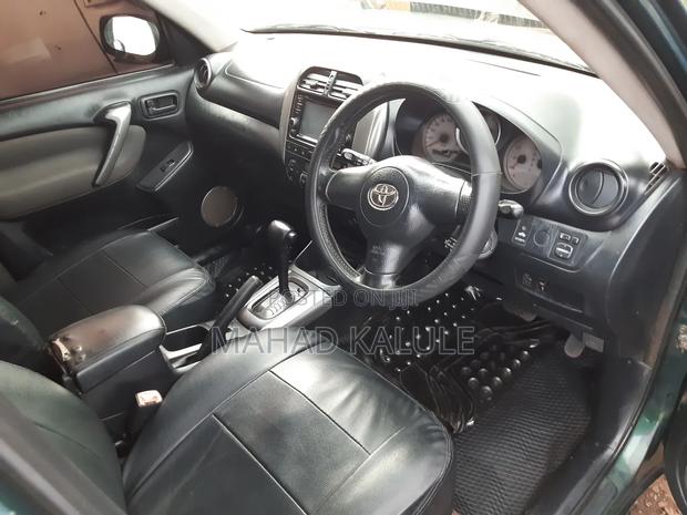 Toyota RAV4 2004 Green