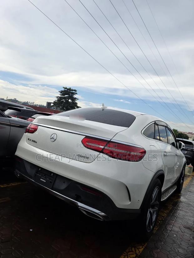 Mercedes-Benz GLE-Class GLE 350d 4MATIC 2018 Pearl