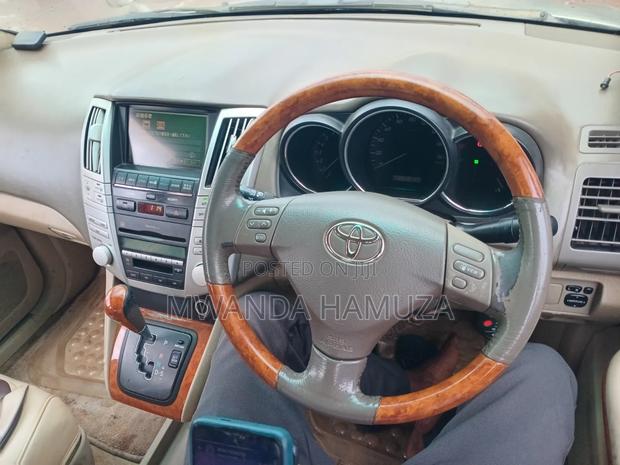 Toyota Harrier 2006 Silver