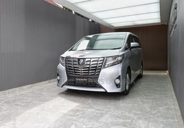 Toyota Alphard 2.5 Petrol FWD 2017 Silver