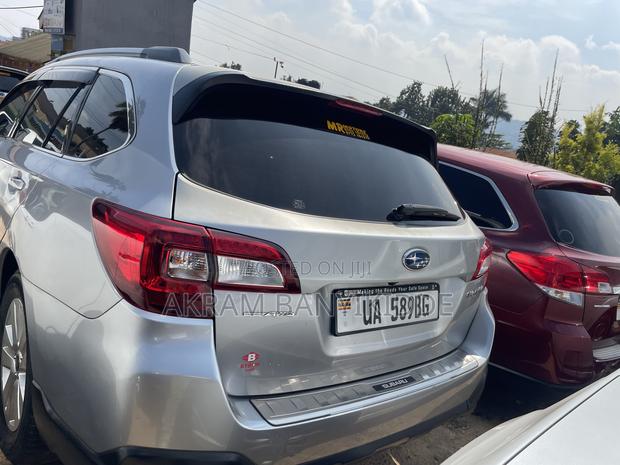 Subaru Outback 2016 Silver