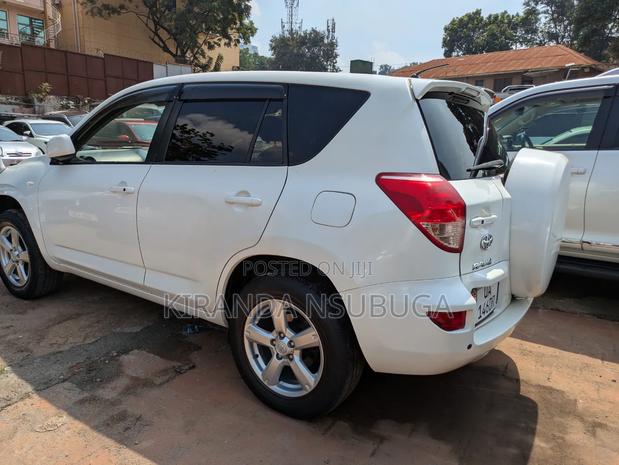 Toyota RAV4 2008 White