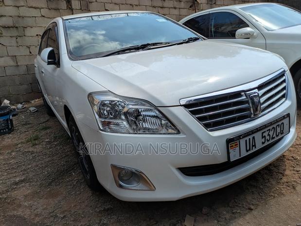 Toyota Premio 2011 White