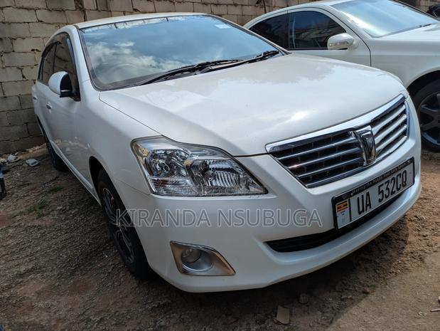 Toyota Premio 2011 White