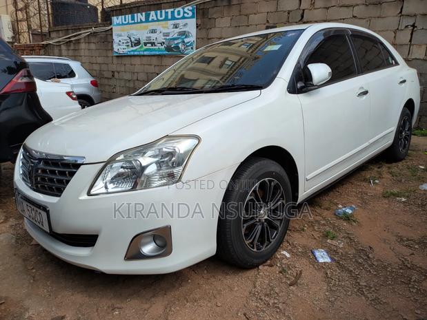 Toyota Premio 2011 White
