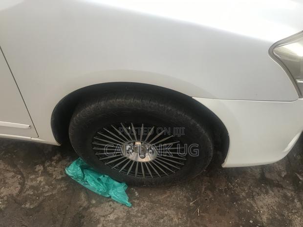 Toyota Premio 2009 White
