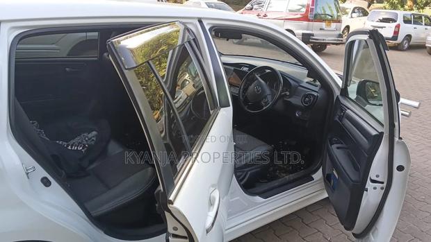 Toyota IST 2015 Silver