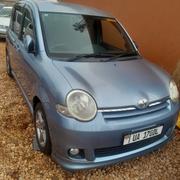 Toyota Sienta 2006 Silver for sale