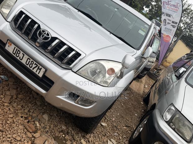 Toyota Land Cruiser Prado 2007 White
