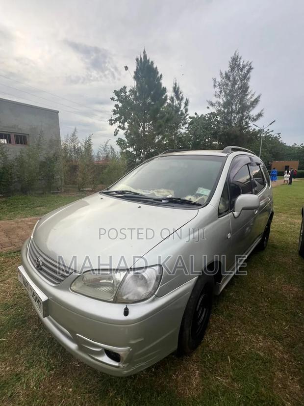 Toyota Corolla Spacio 2001 Silver