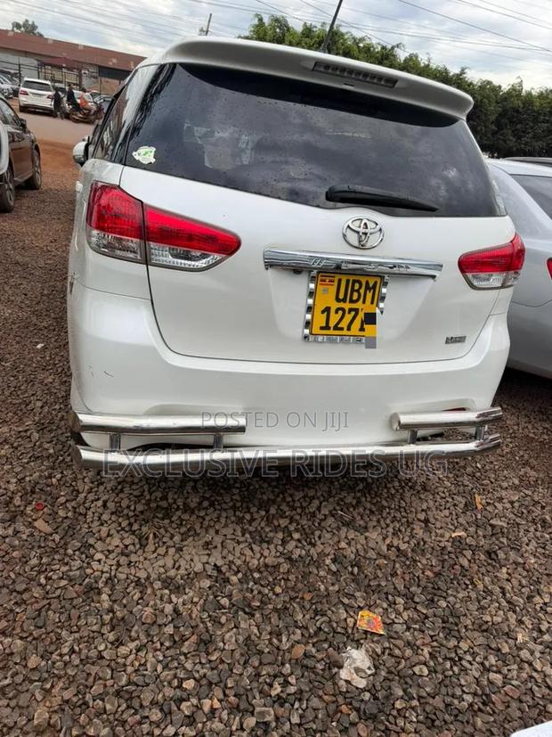 Toyota Wish 2010 White