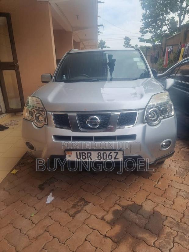 Nissan X-Trail 2.0 Petrol XE 2012 Silver