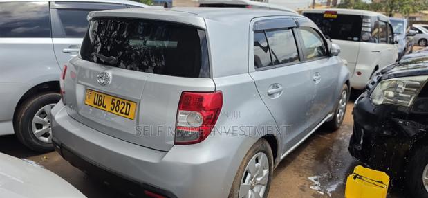 Toyota Corolla Rumion 2010 Gray