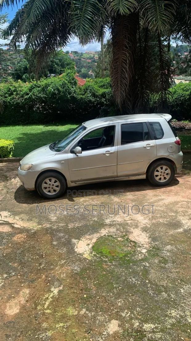 Mazda Demio 2005 Gray