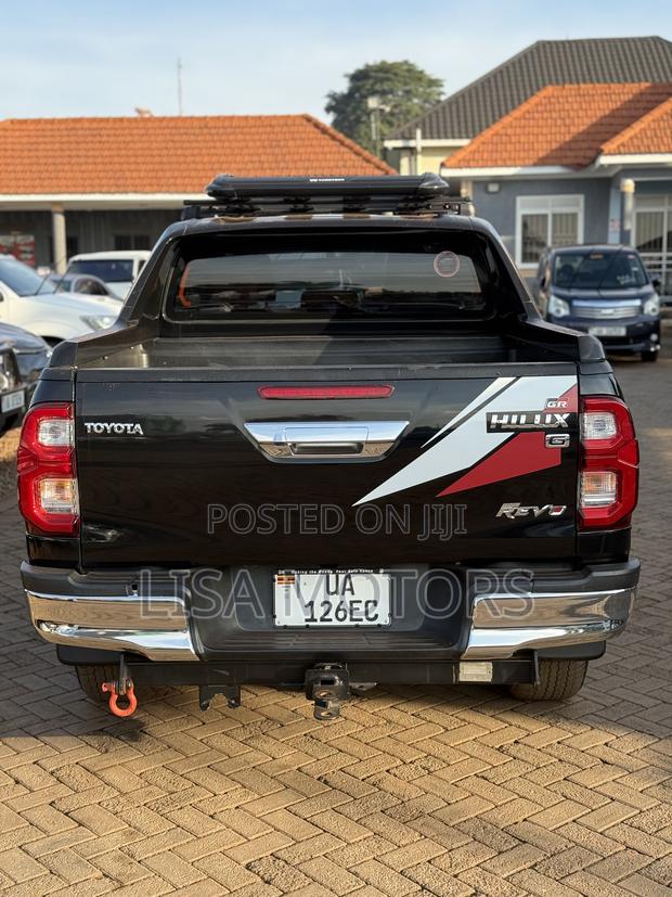 Toyota Hilux Revo Double Cab Deisel 2.8 AWD 2017 Black