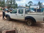 Nissan NP300 2010 White for sale