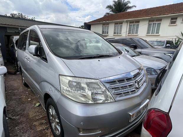 Toyota Alphard 2008 Silver