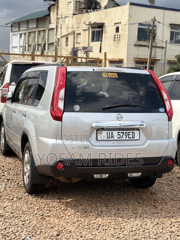 Nissan X-Trail 2.0 Petrol XE 2010 Silver