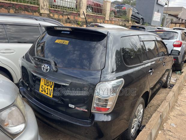 Toyota Corolla Fielder 2010 Black