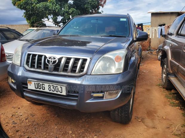 Toyota Land Cruiser Prado 2007 Gray