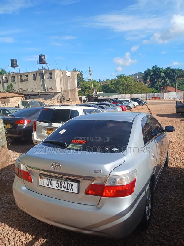 Toyota Premio 1.8 AWD 2010 Silver