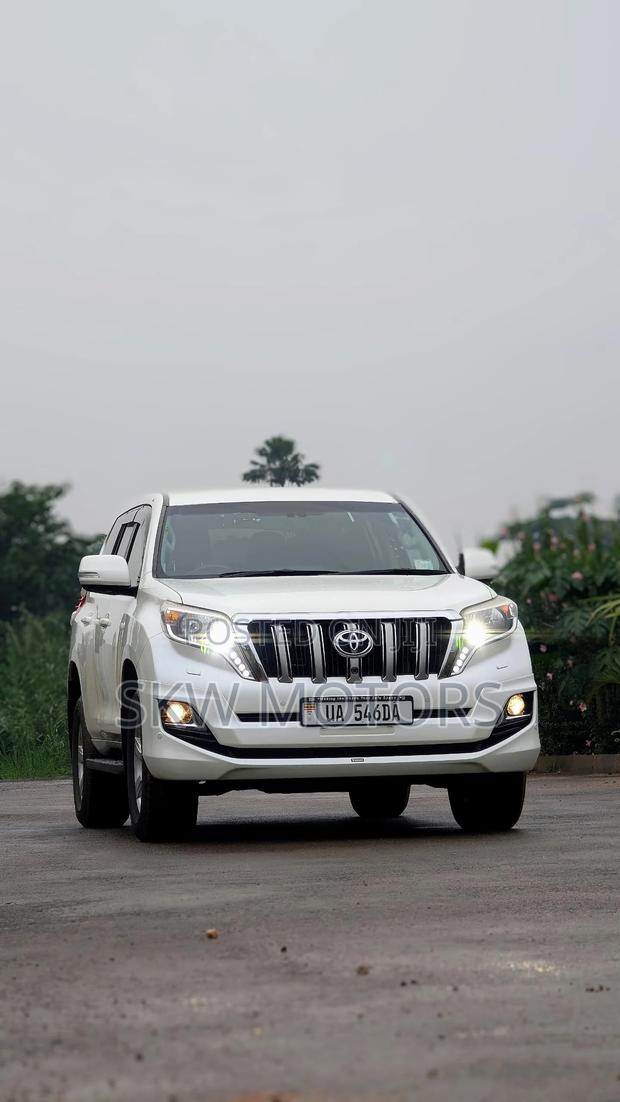 Toyota Land Cruiser Prado 2016 White