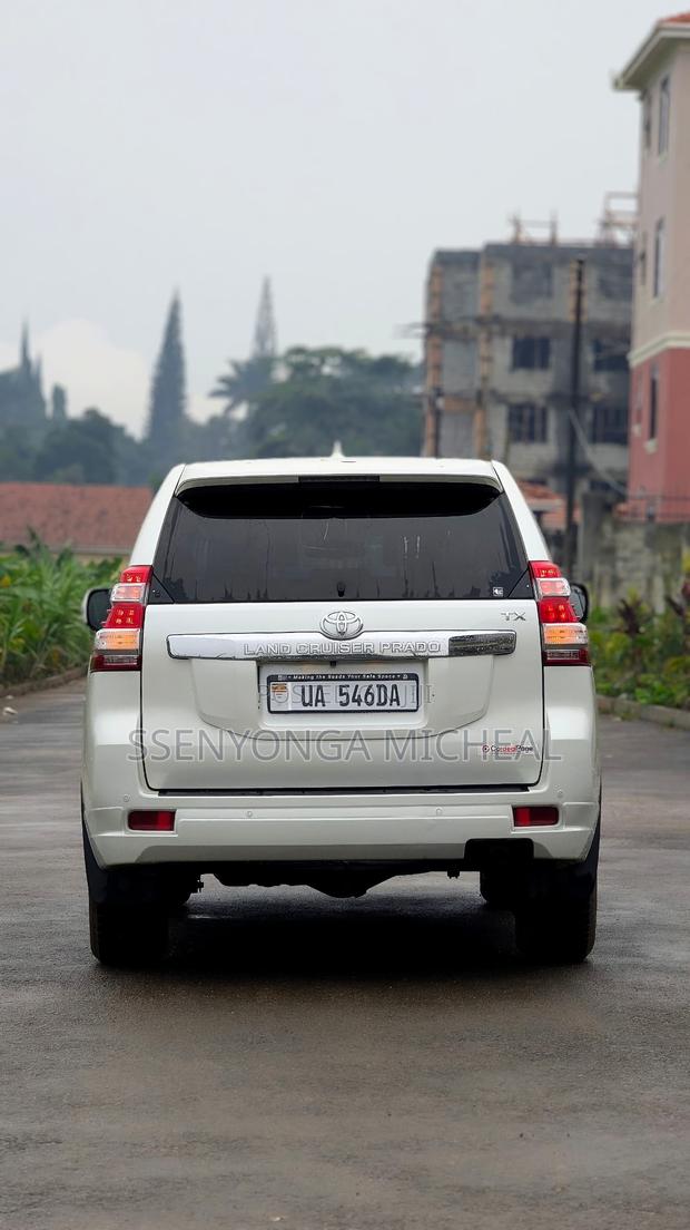 Toyota Land Cruiser Prado 2016 White