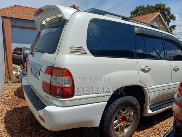 Toyota Land Cruiser Prado 4.0 Petrol TX 2006 White