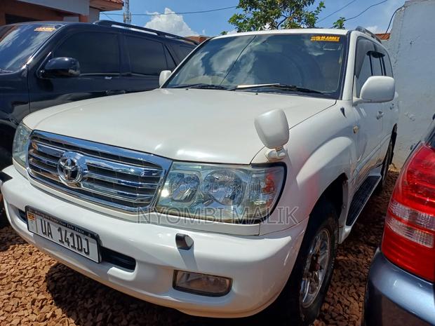 Toyota Land Cruiser Prado 4.0 Petrol TX 2006 White