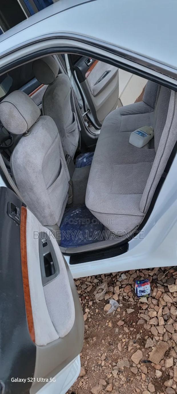 Toyota Mark II 2.0 RWD 2001 White
