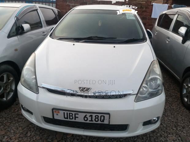 Toyota Wish 2005 White