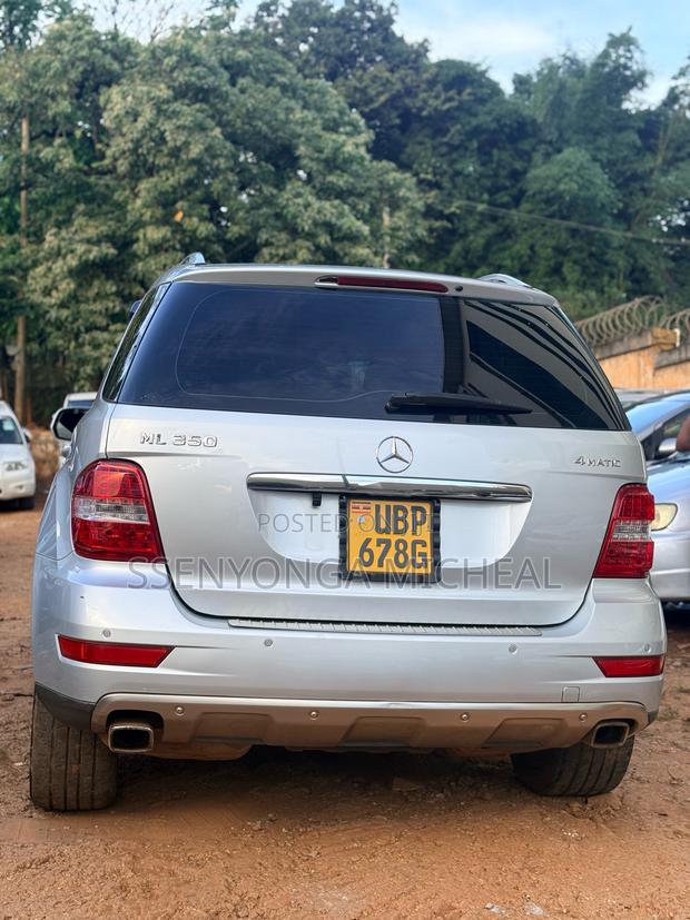 Mercedes-Benz M Class 2011 Silver