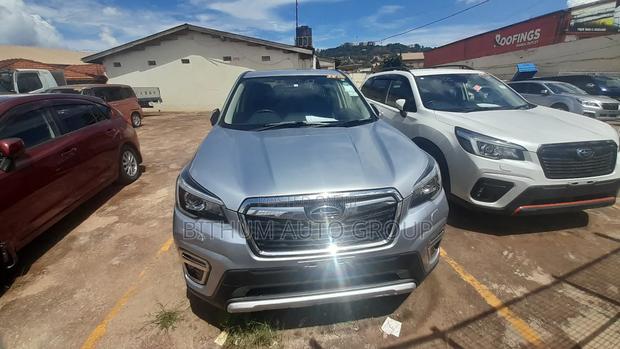 Subaru Forester 2019 Silver