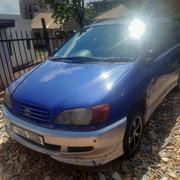 Toyota Ipsum 2000 Blue for sale