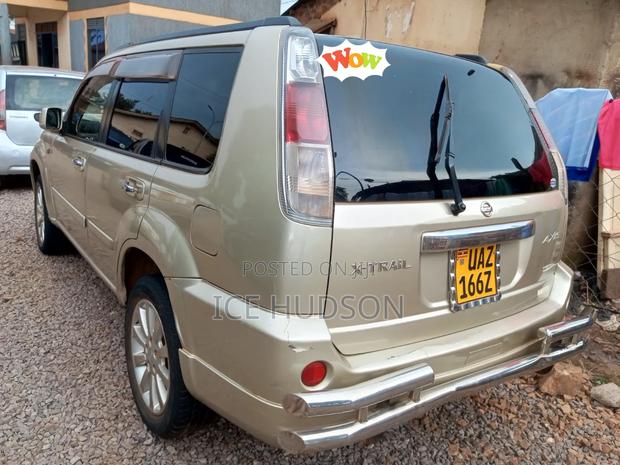 Nissan X-Trail 2003 Gold