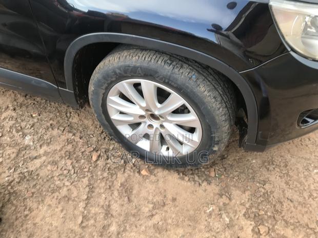 Volkswagen Tiguan 2013 Black